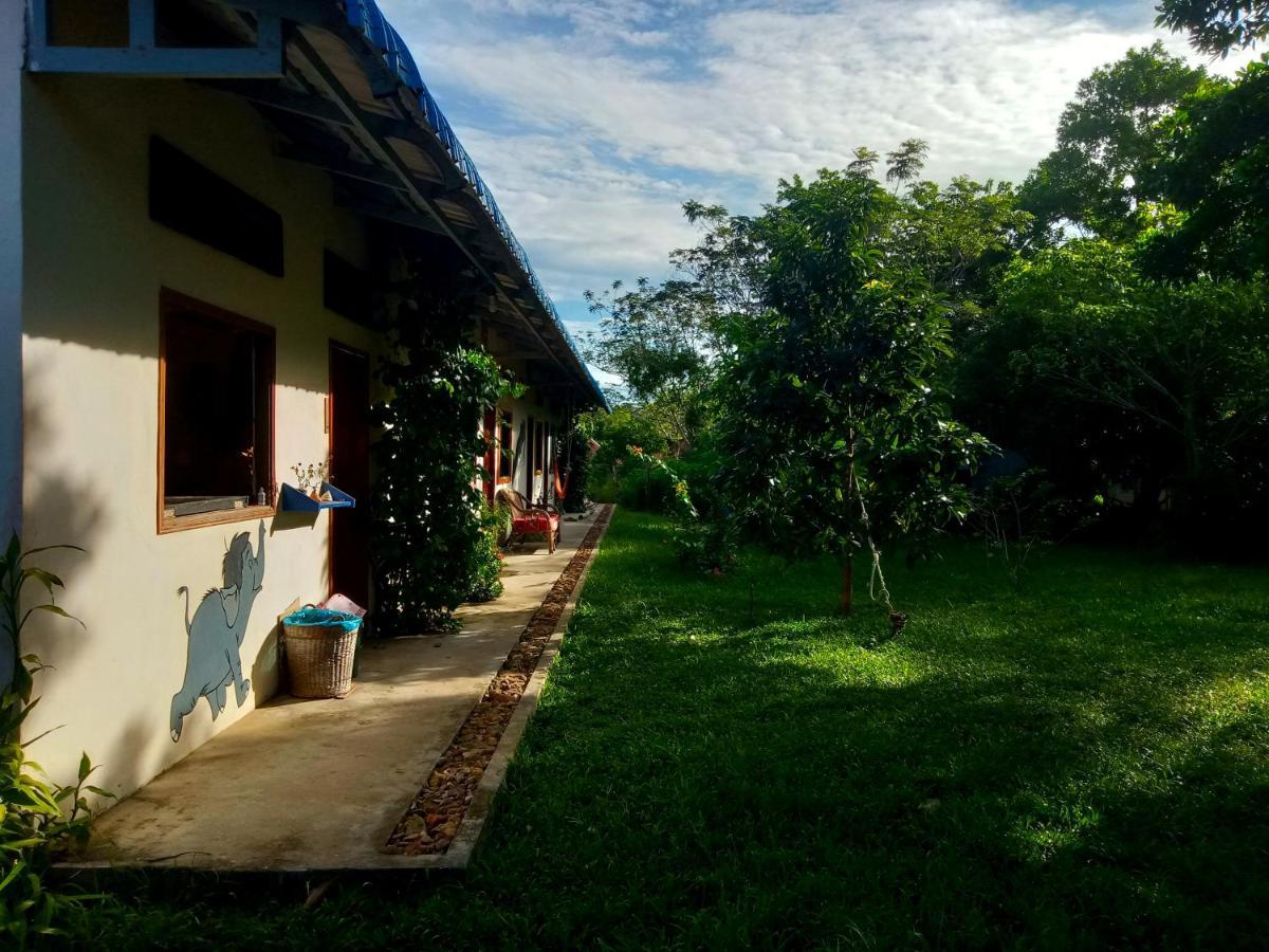 Baloo Guesthouse Koh Rong Sanloem Exteriör bild
